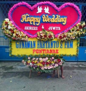 Bunga Papan Wedding Motif Love